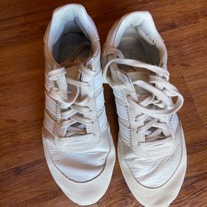 Size 9.5 I-5923 Adidas